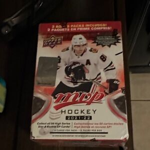 MVP Hockey 2021-22 Trading Card Box - Red